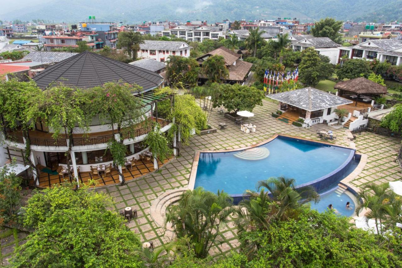 Shangri-La Village Resort, Покхара Екстер'єр фото